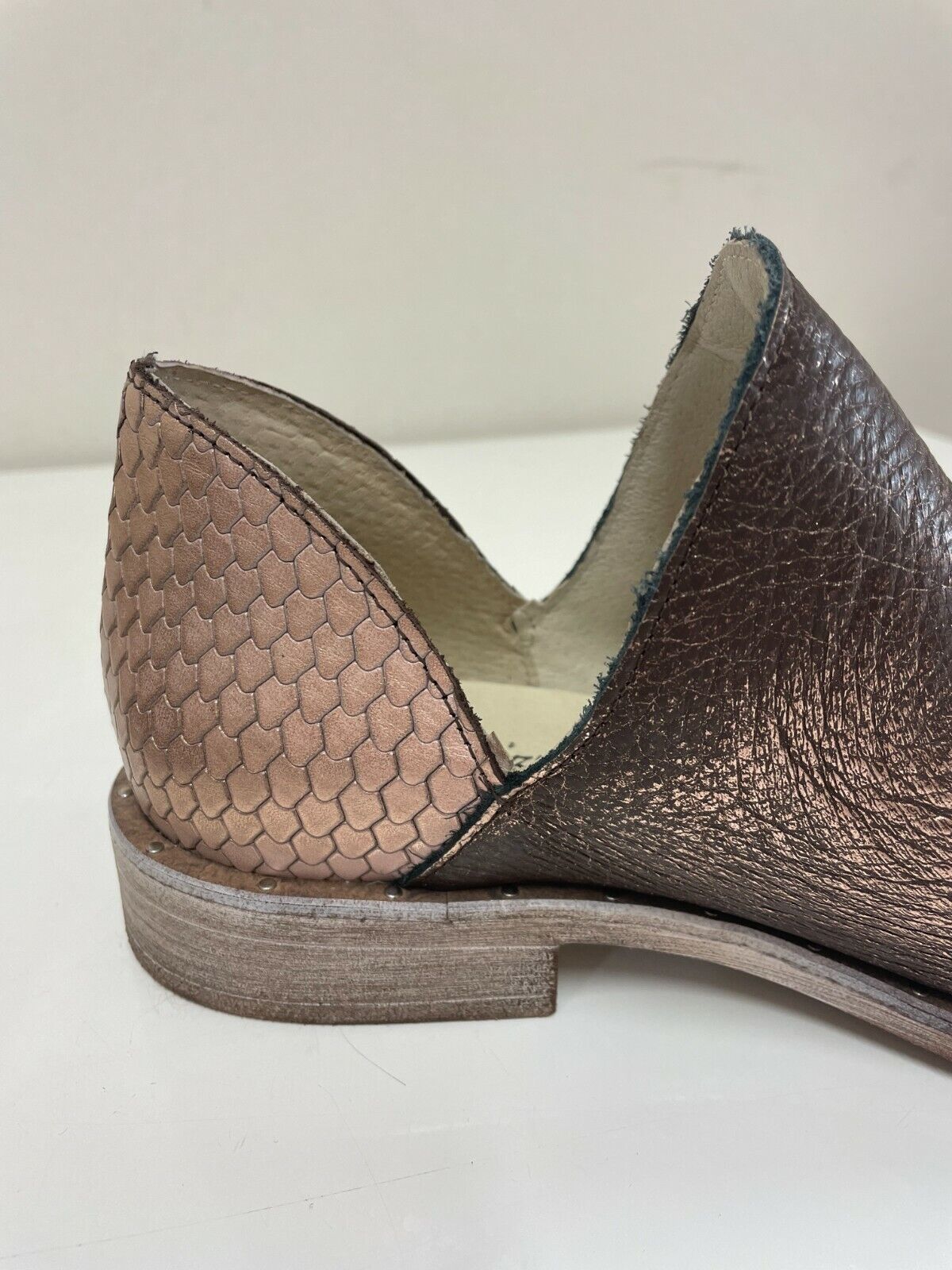 Saldi del 50% Laura Bizzarri, stivaletto aperto, rosa metallizzato - TULYSTORE.COM